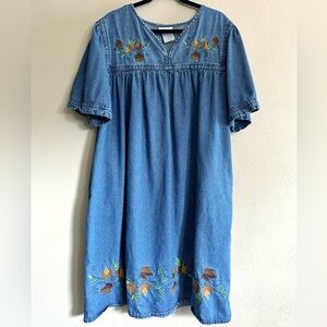 National Since 1952 Denim Floral Embroidered Dress Housecoat Vintage Size 3XL